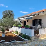 House Relaxing Oasis
